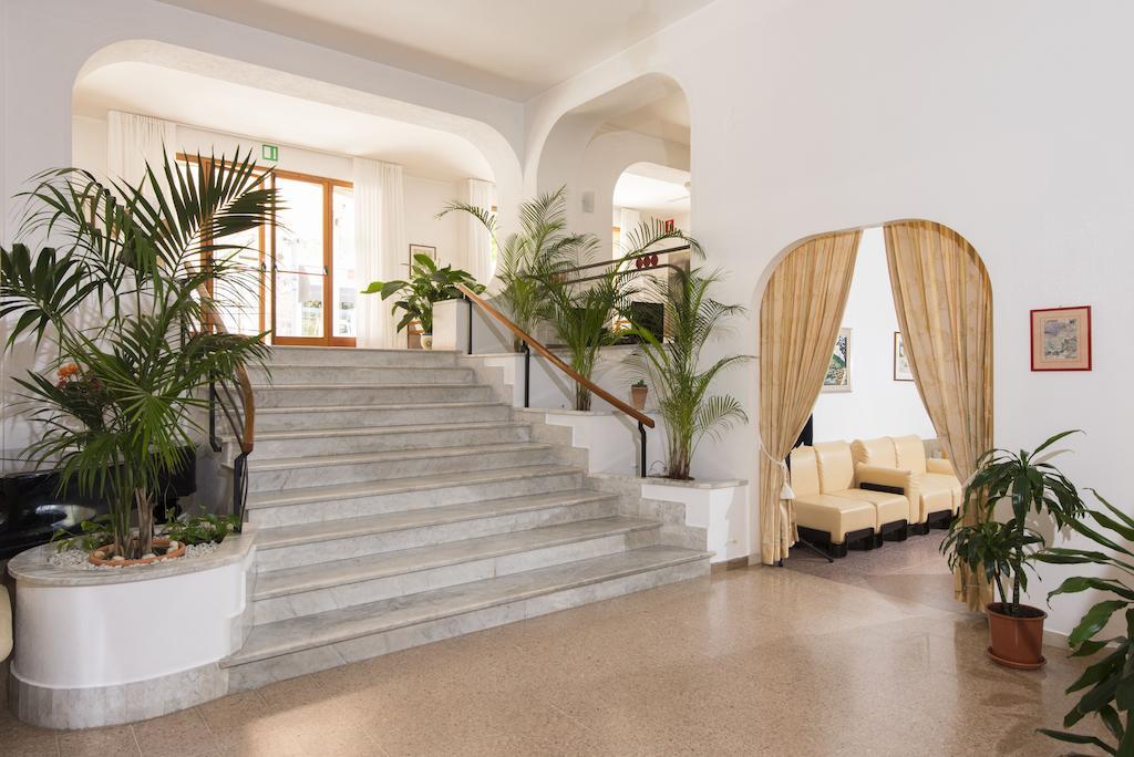 Albergo La Sirenella Sperlonga Exteriör bild