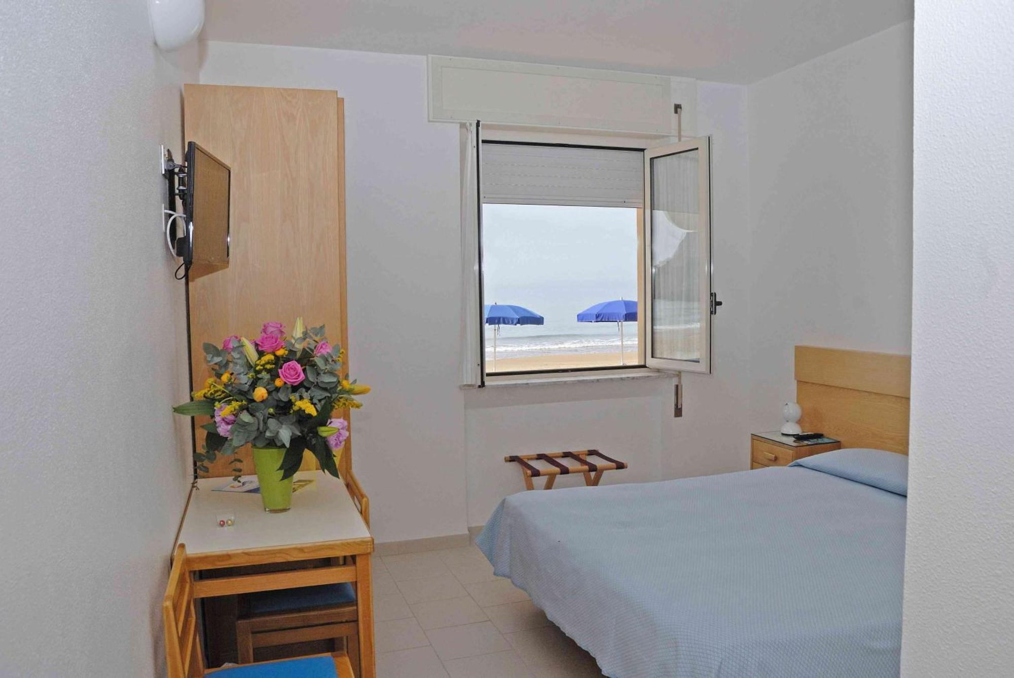 Albergo La Sirenella Sperlonga Exteriör bild